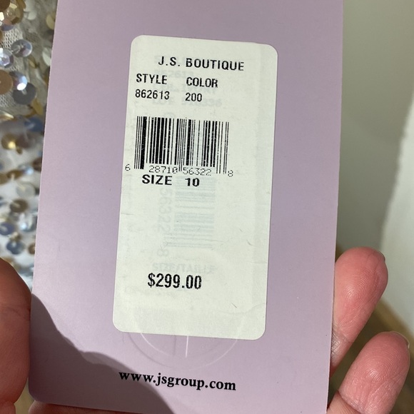 JS Collections Sequin Gown - Picture 9 of 10